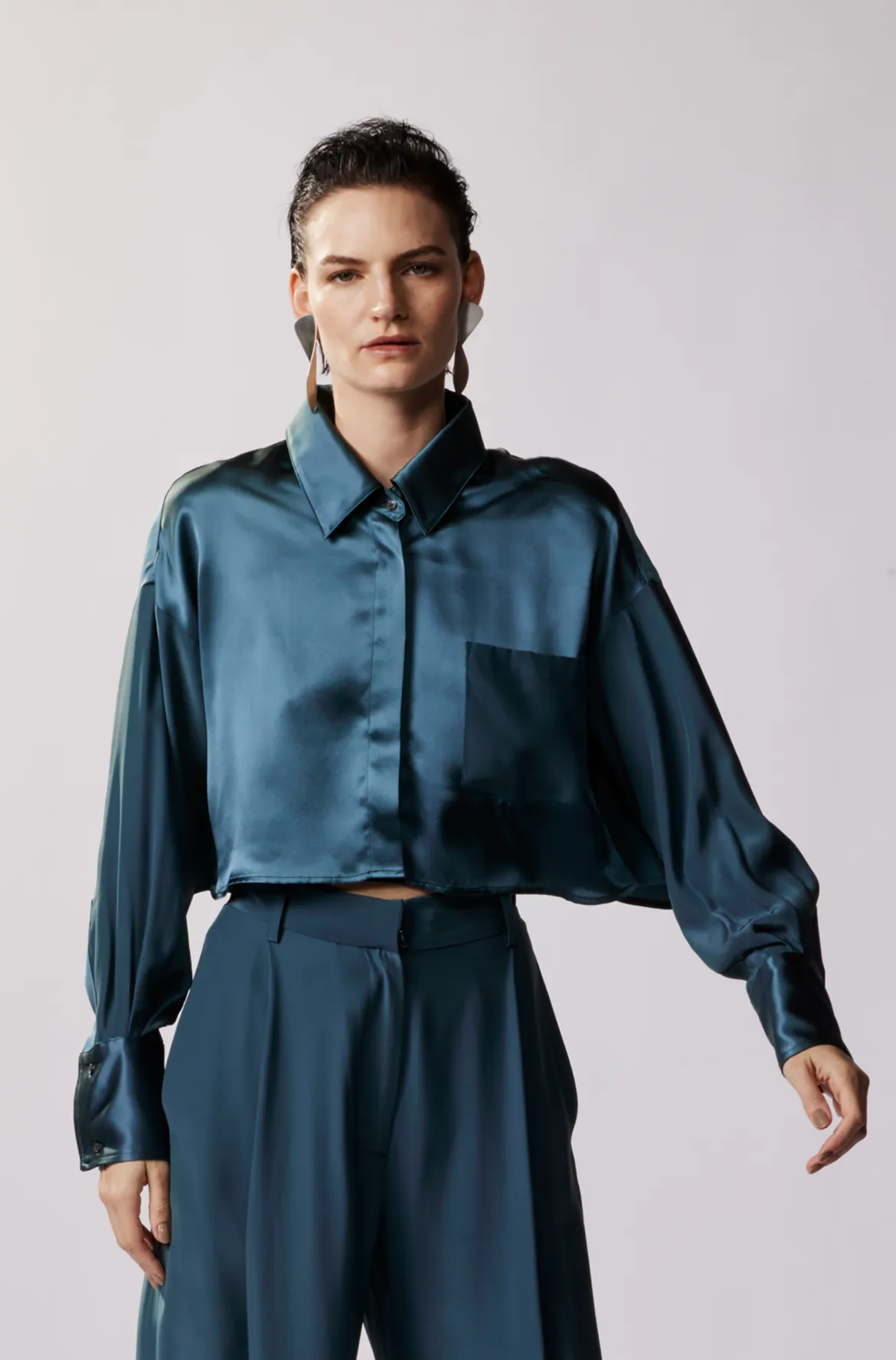 Cropped Oversized Satin Button Up - Forest