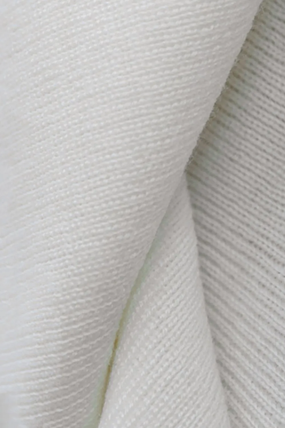 Seamless Washable Wool Turtleneck Sweater
