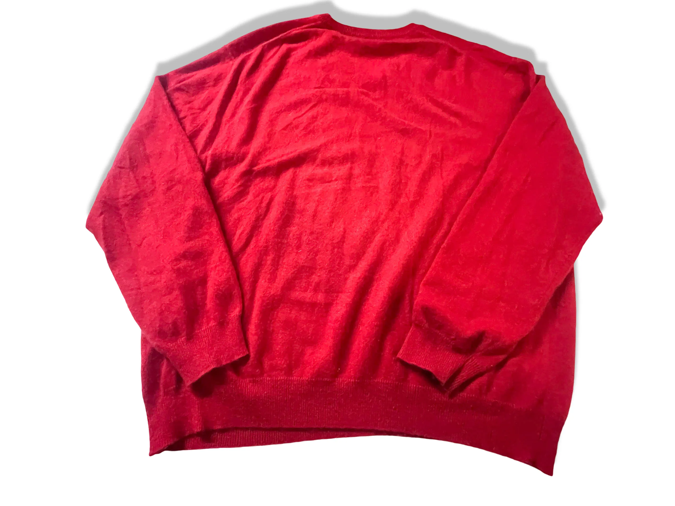 Vintage Men's red Club & room estate cashmere V-neck sweatshirt in XXL|L29W27|SKU 3923